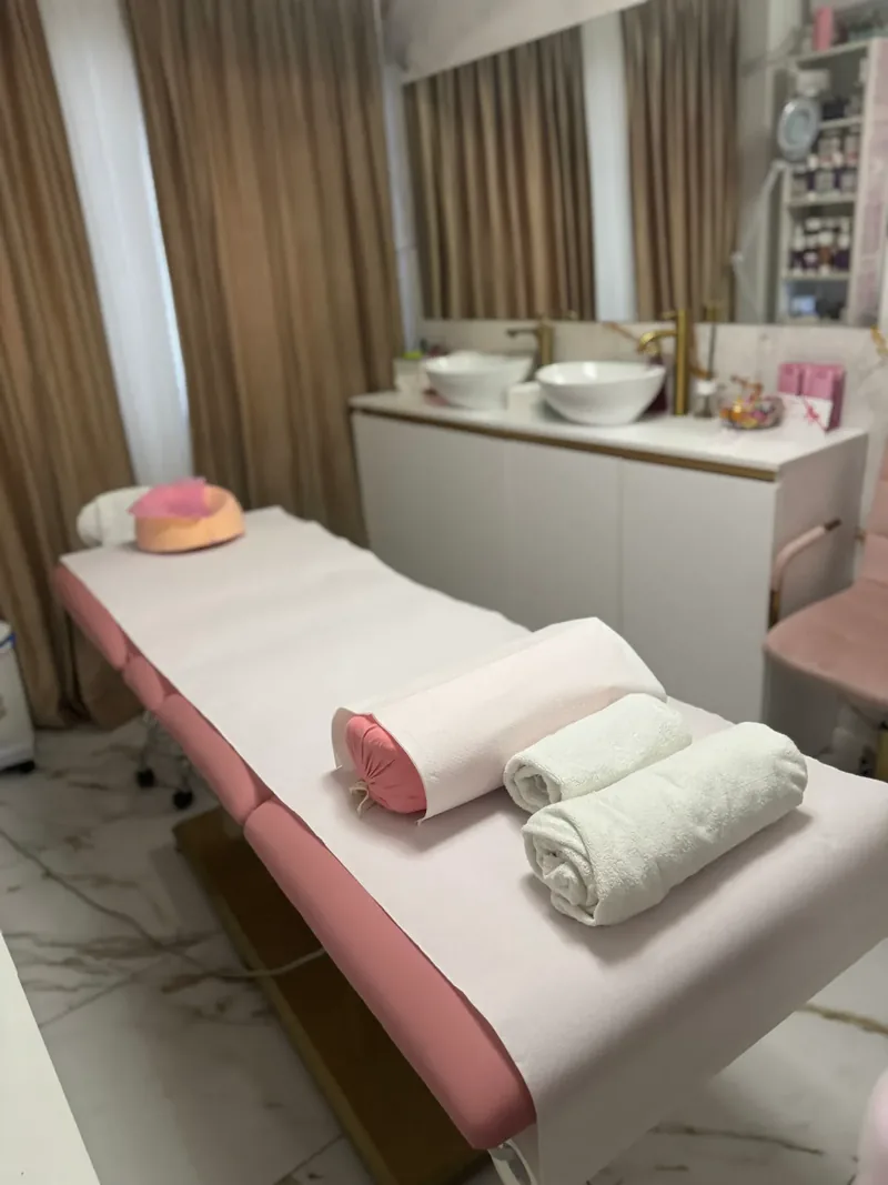 Patul de tratament facial